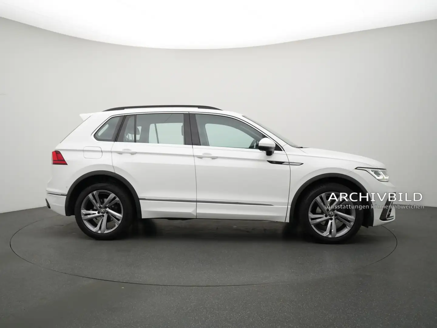 Volkswagen Tiguan R-Line DSG PANO ACC VIRT LEDER CARPLAY Weiß - 2