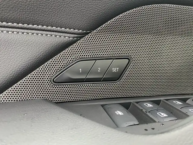 BMW 4 Series view 12