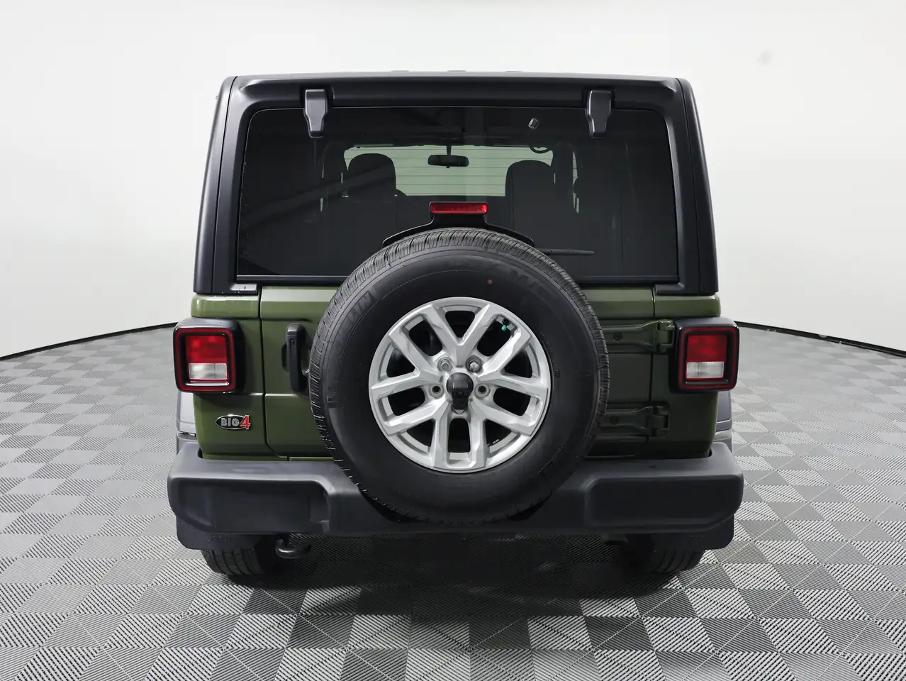 Jeep Wrangler photo Jeep Wrangler