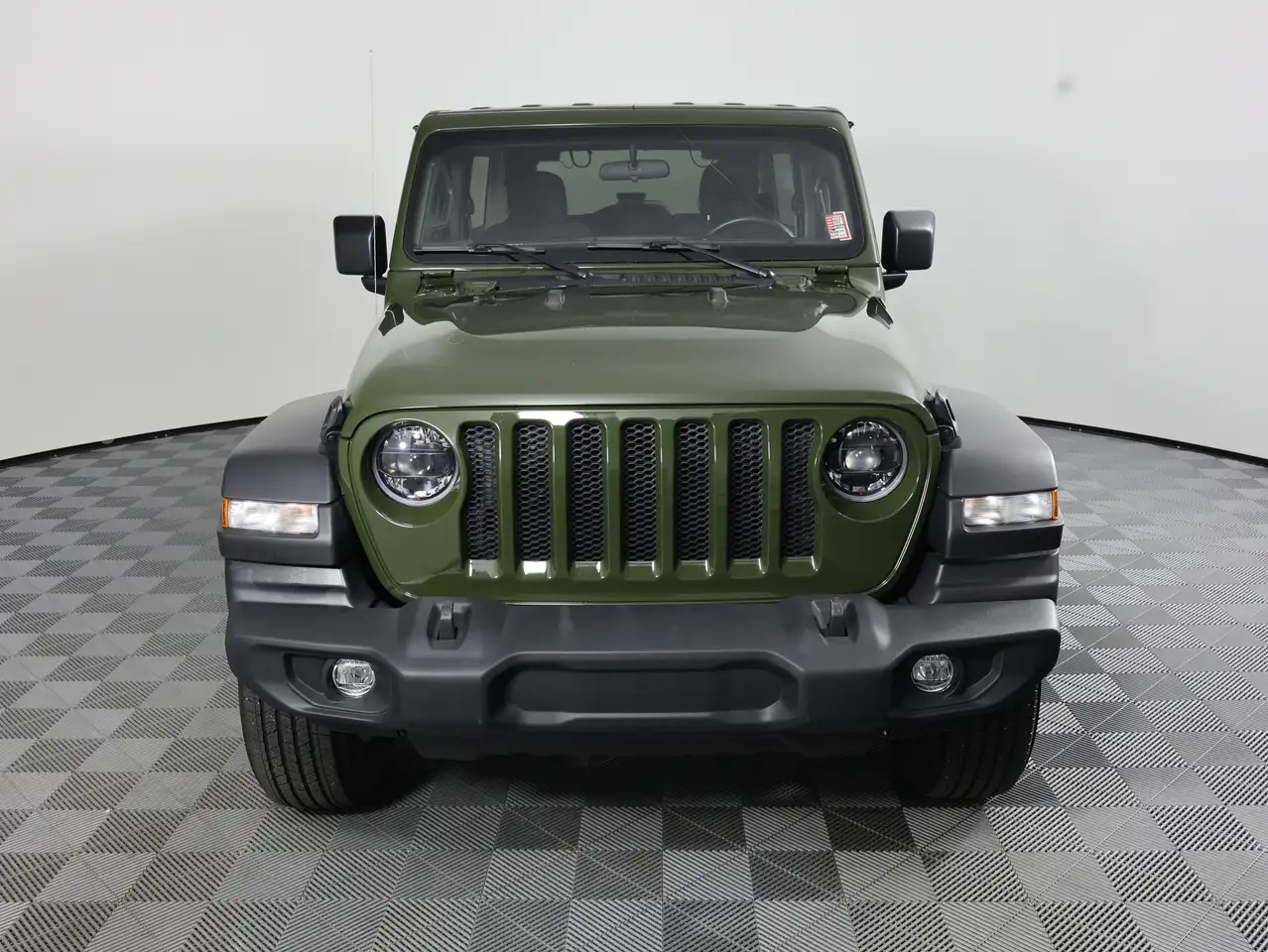 Jeep Wrangler photo Jeep Wrangler