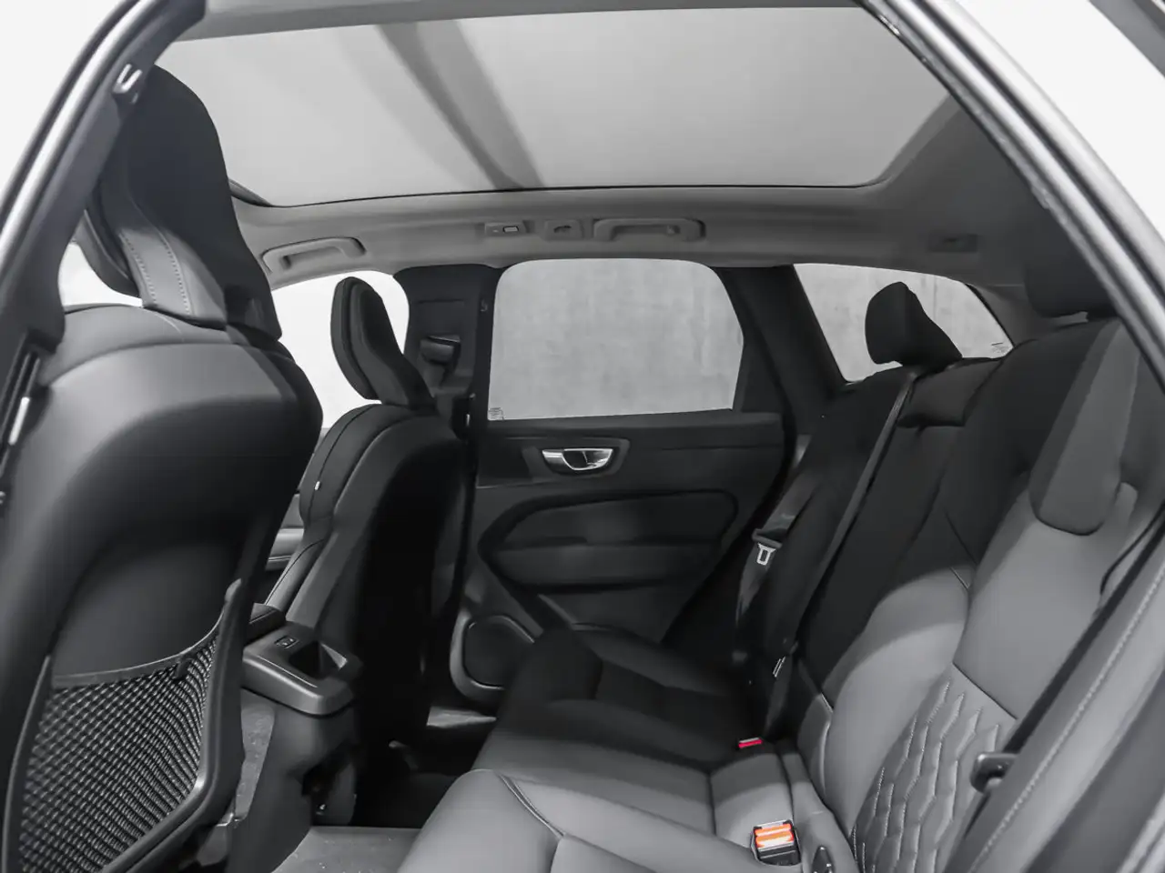 Volvo XC60 снимка Volvo XC60