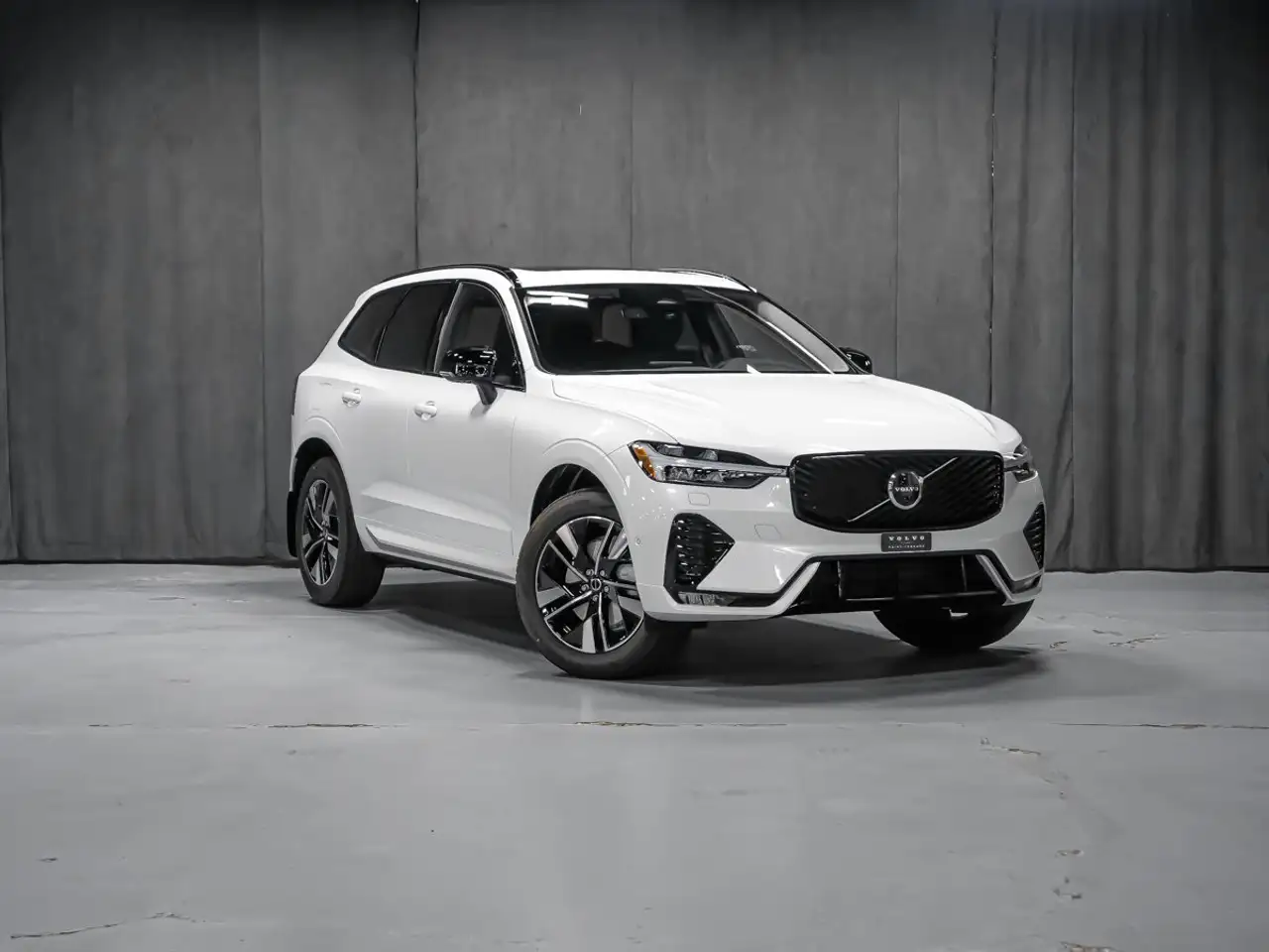 Volvo XC60 снимка Volvo XC60