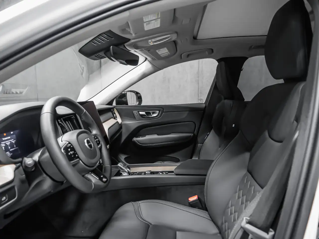 Volvo XC60 снимка Volvo XC60