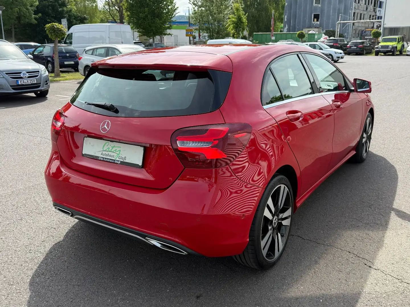 Mercedes-Benz A 250 4Matic+LED+Pano+Navi+Shz++ Червоний - 2