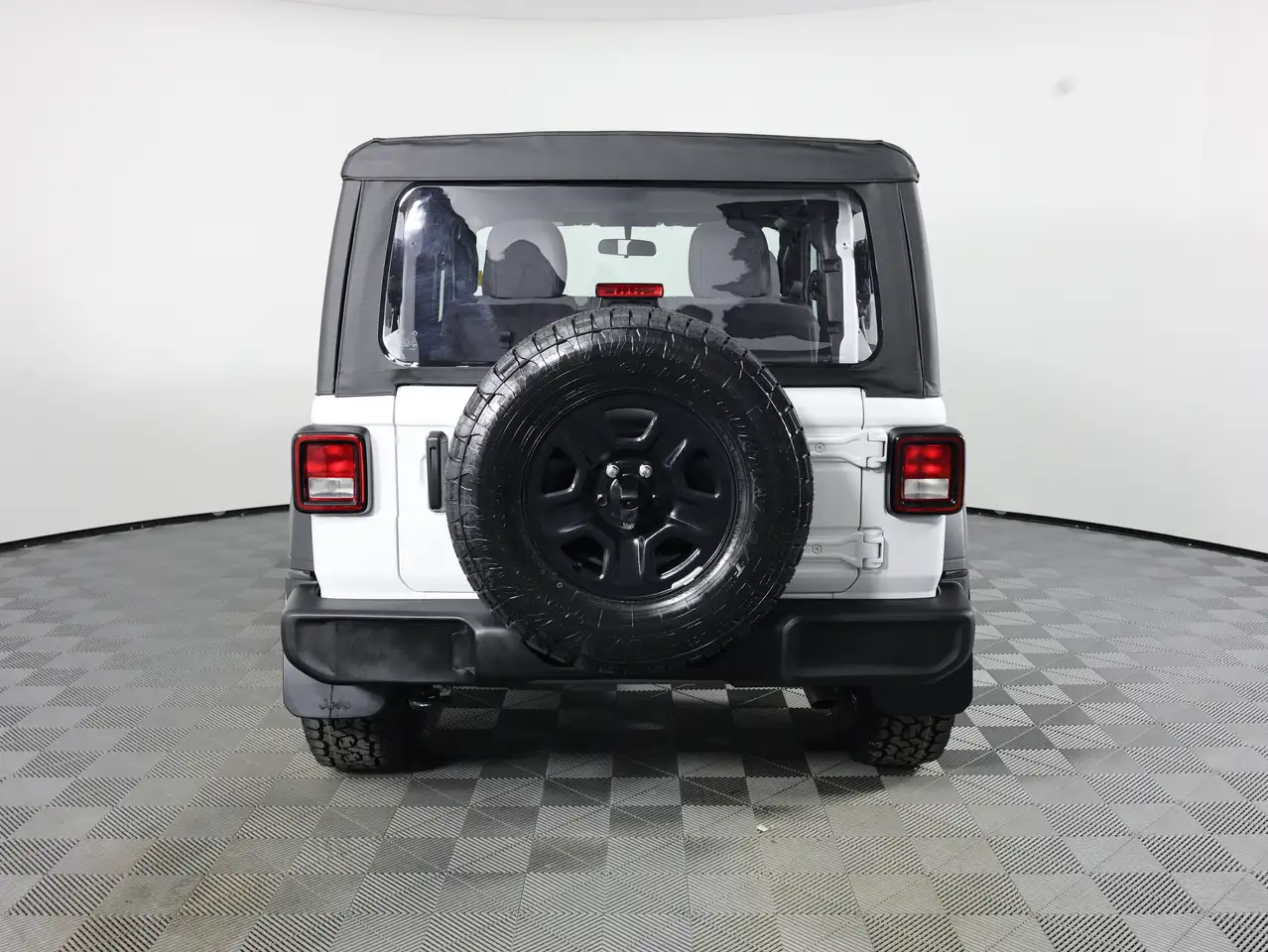 Jeep Wrangler снимка Jeep Wrangler