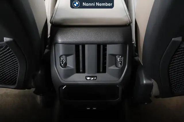 BMW X3 view 11