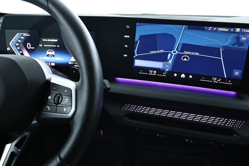 BMW 118 d M Sport|ACC|ad.LED|SHZG|ParkAss+Kamera|NAV ACC L — photo 11