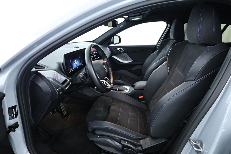 BMW 118 d M Sport|ACC|ad.LED|SHZG|ParkAss+Kamera|NAV ACC L — photo 8