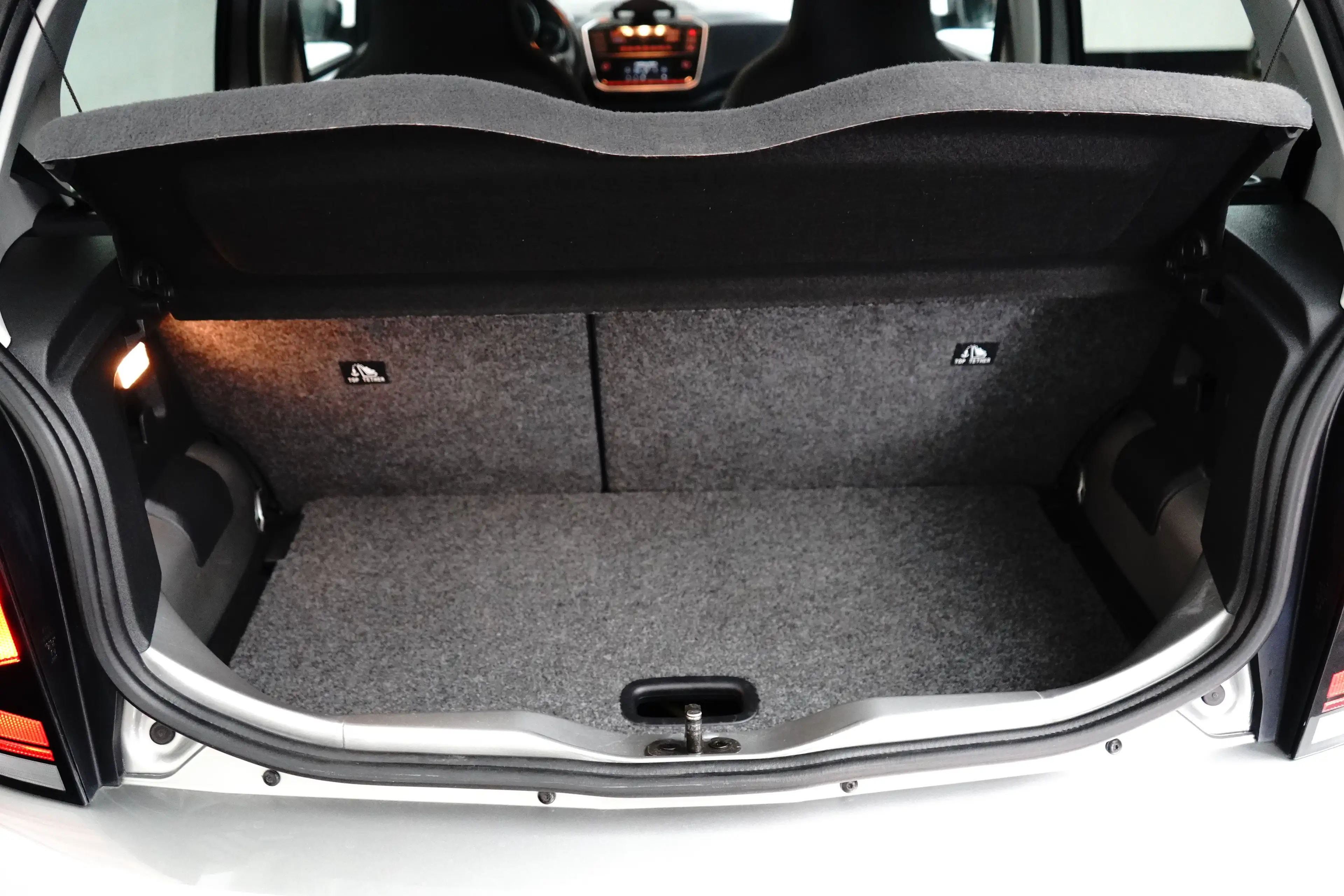 Volkswagen e-up! Style | CLIMATE + CRUISE CONTROL | CAMERA | CCS | — photo 14