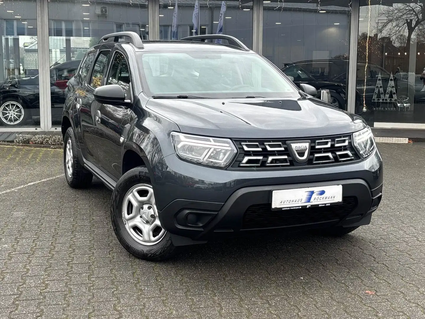 Dacia Duster II Access SHZ Temp PDC DAB Bluetooth Grau - 1