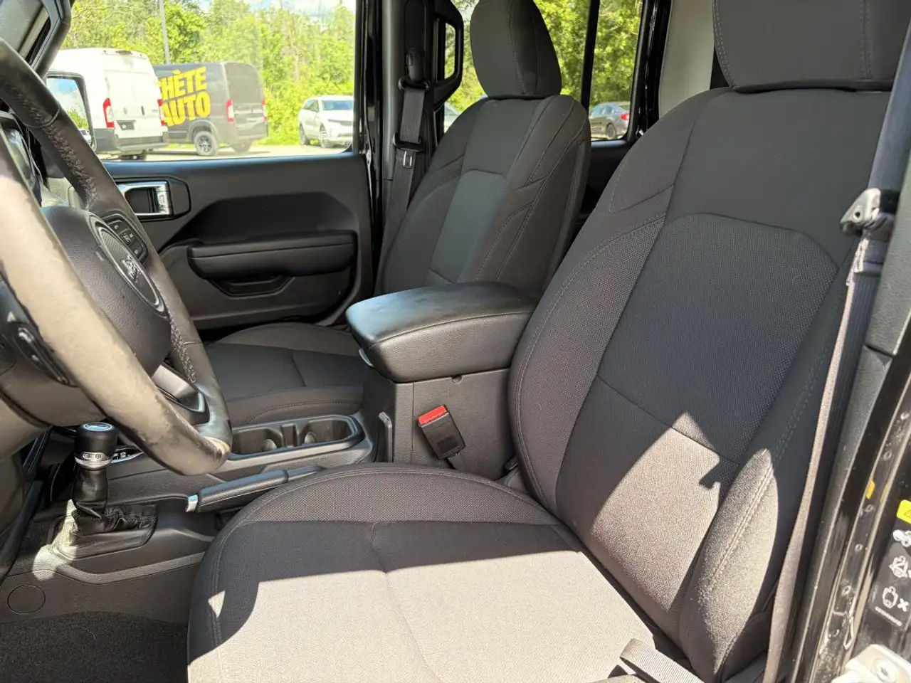 Jeep Gladiator photo Jeep Gladiator
