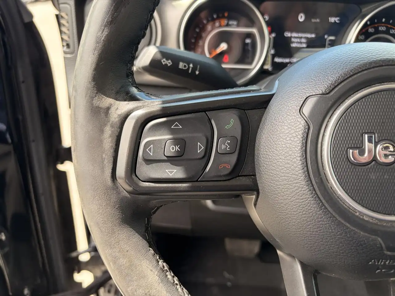 Jeep Gladiator photo Jeep Gladiator