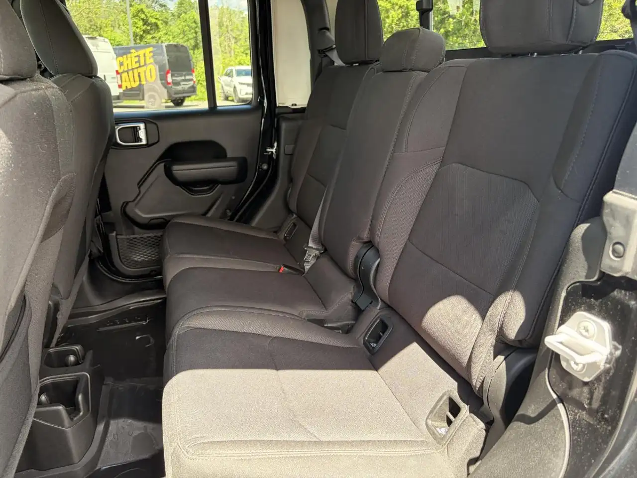 Jeep Gladiator photo Jeep Gladiator
