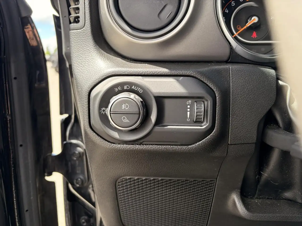 Jeep Gladiator photo Jeep Gladiator