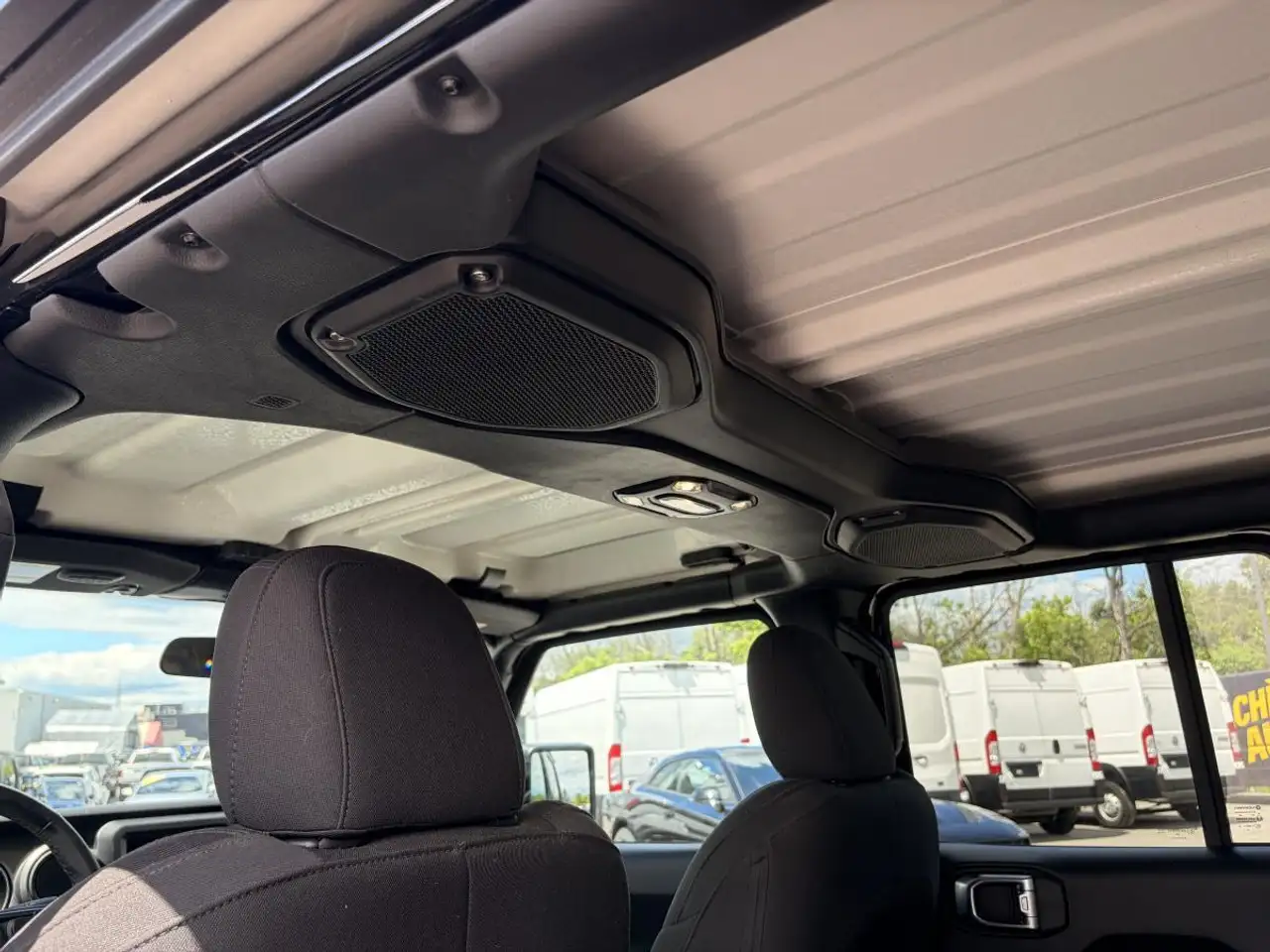 Jeep Gladiator photo Jeep Gladiator