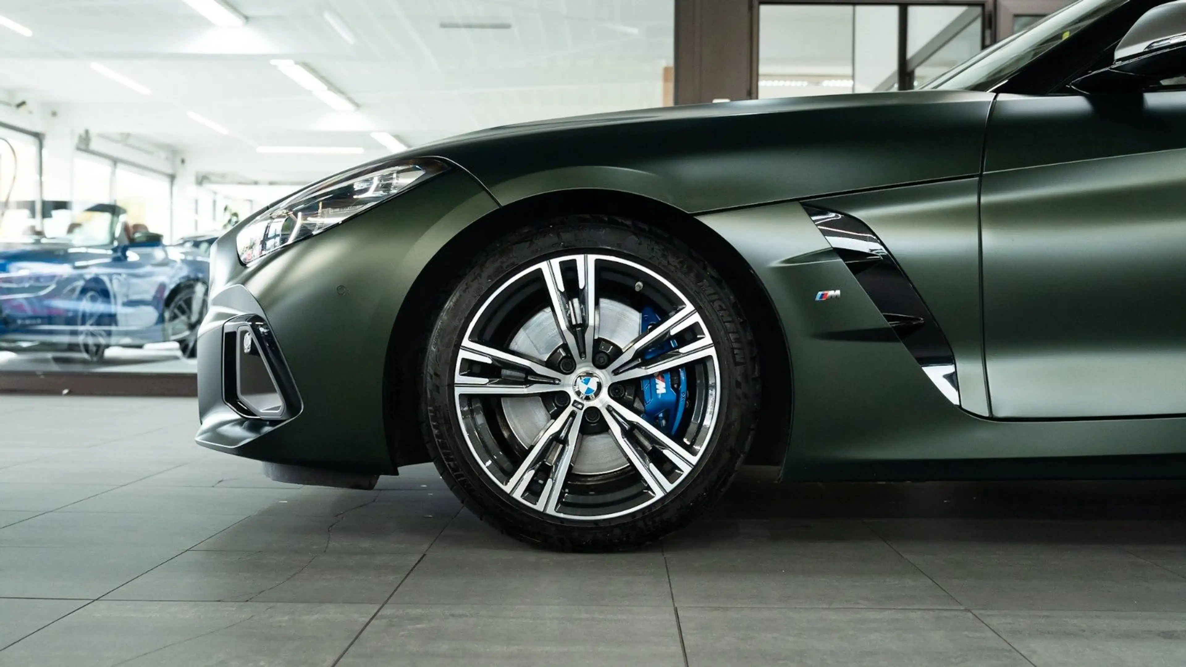 BMW Z4 M40i IndivFrznGreen RFK HiFi LCPro AdapFW uvm — photo 7