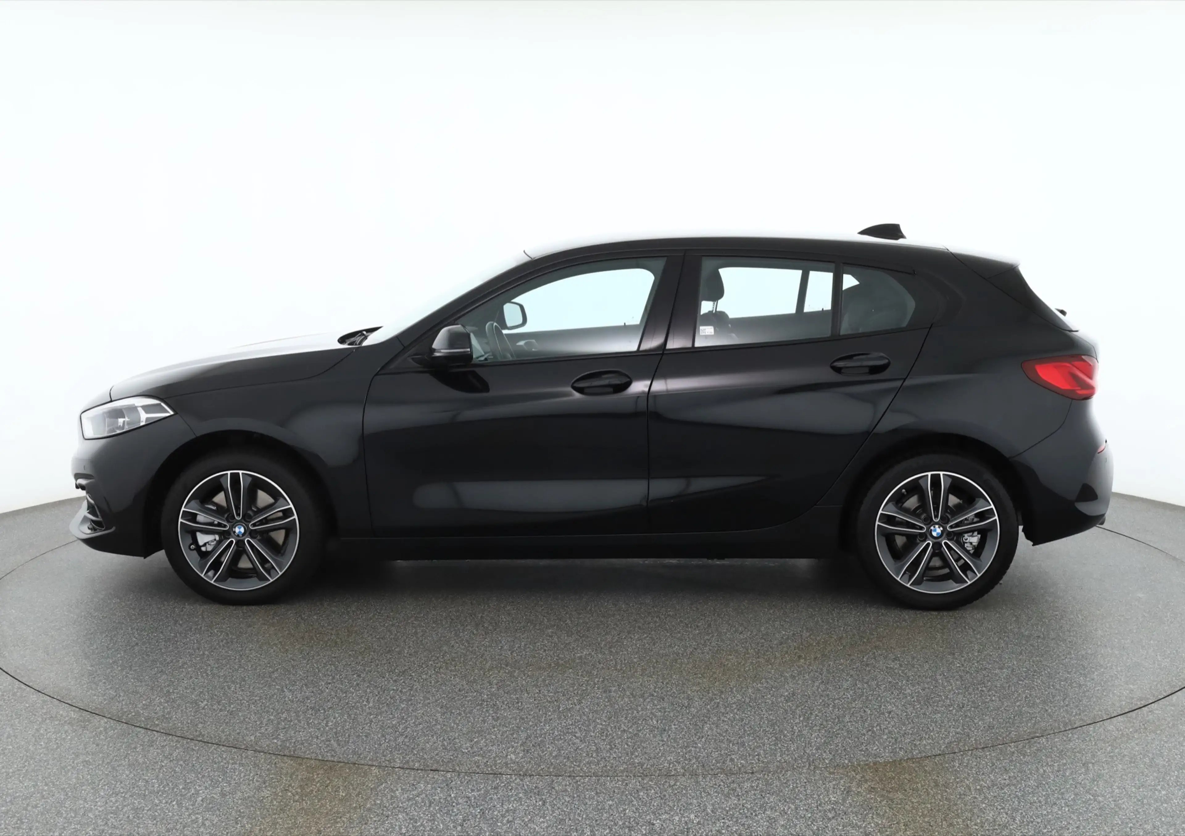 BMW 120 120i Sportline LED Navi Teilleder AHK DAB PDC — photo 2