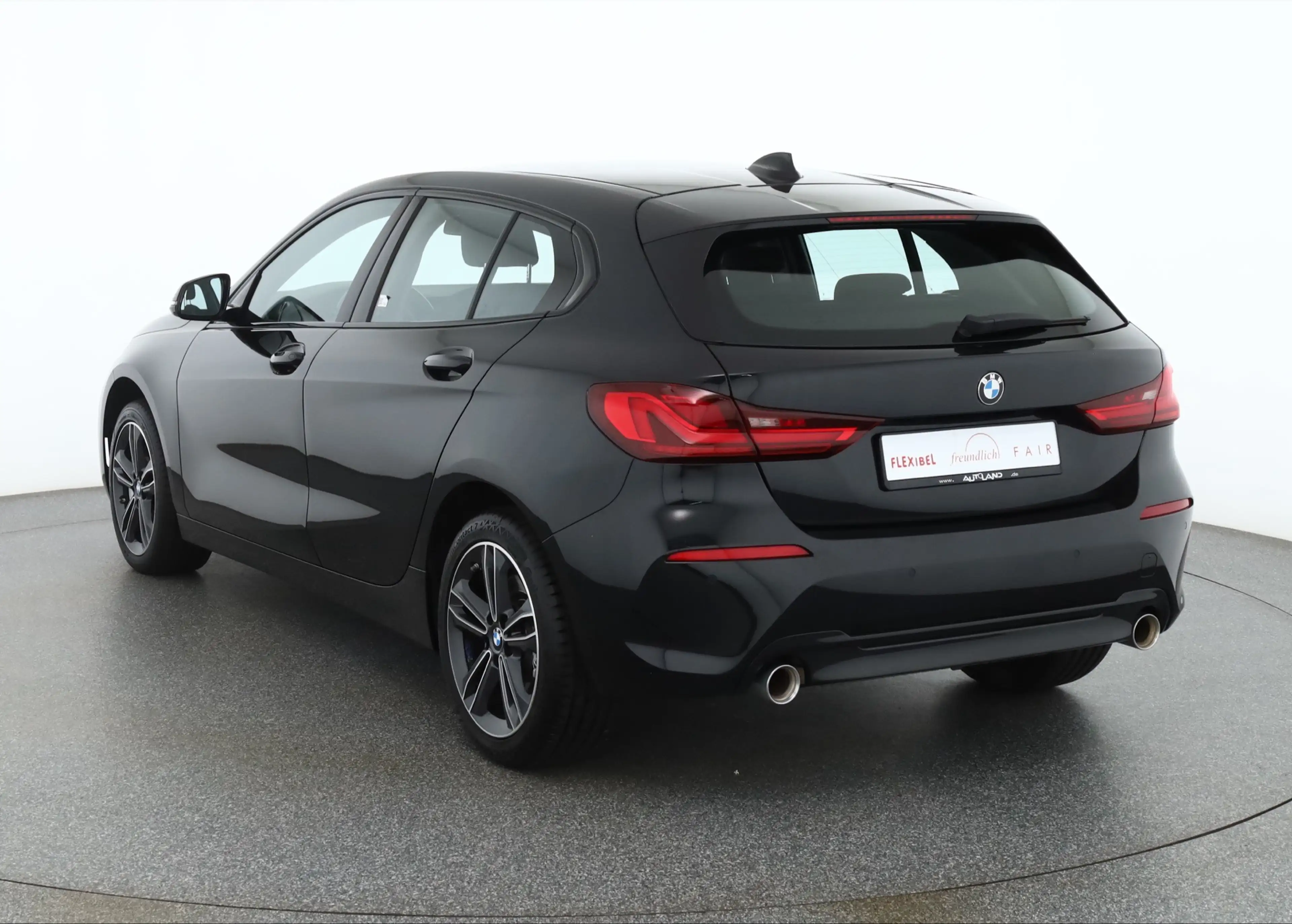 BMW 120 120i Sportline LED Navi Teilleder AHK DAB PDC — photo 3