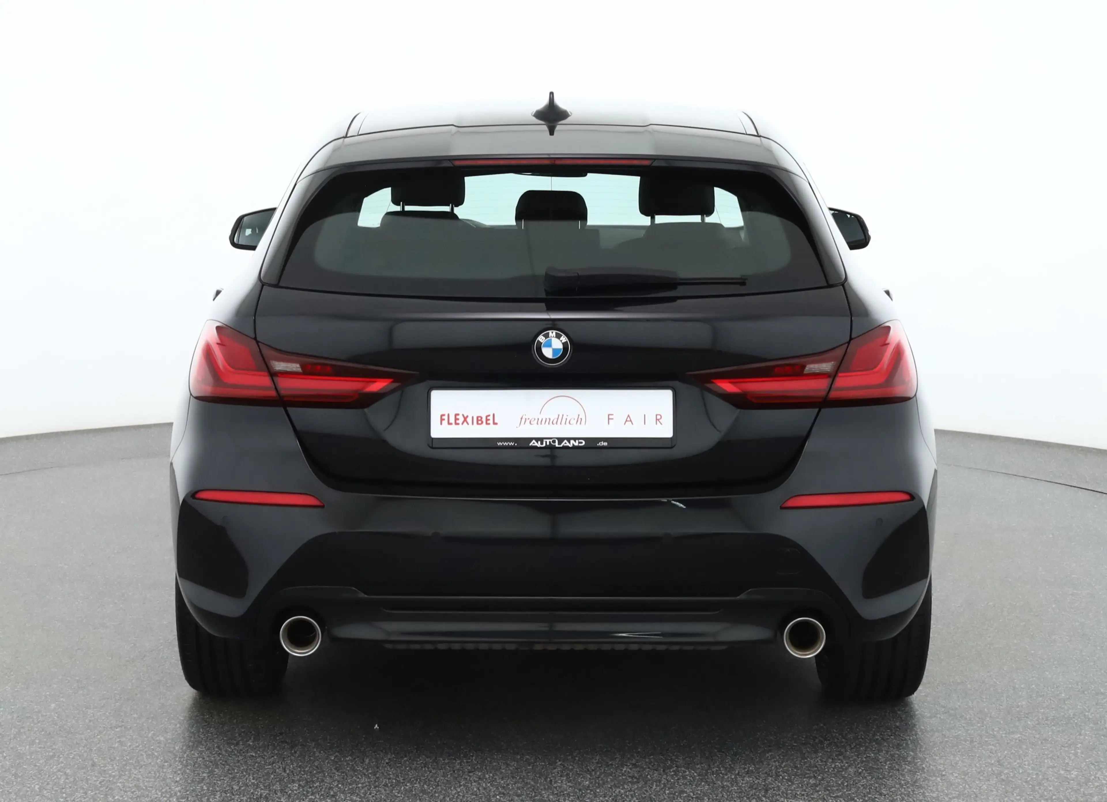 BMW 120 120i Sportline LED Navi Teilleder AHK DAB PDC — photo 4