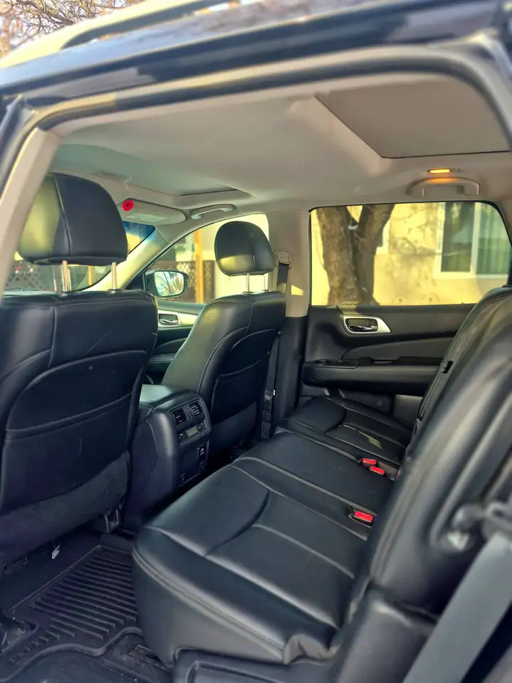 Nissan Pathfinder photo Nissan Pathfinder