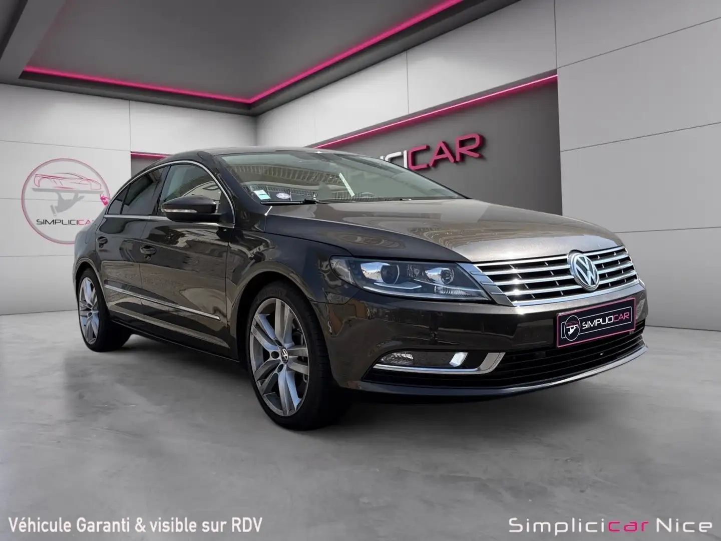 Volkswagen Passat CC 3.6 V6 R36 300 ch 4 MOTION Schwarz - 1