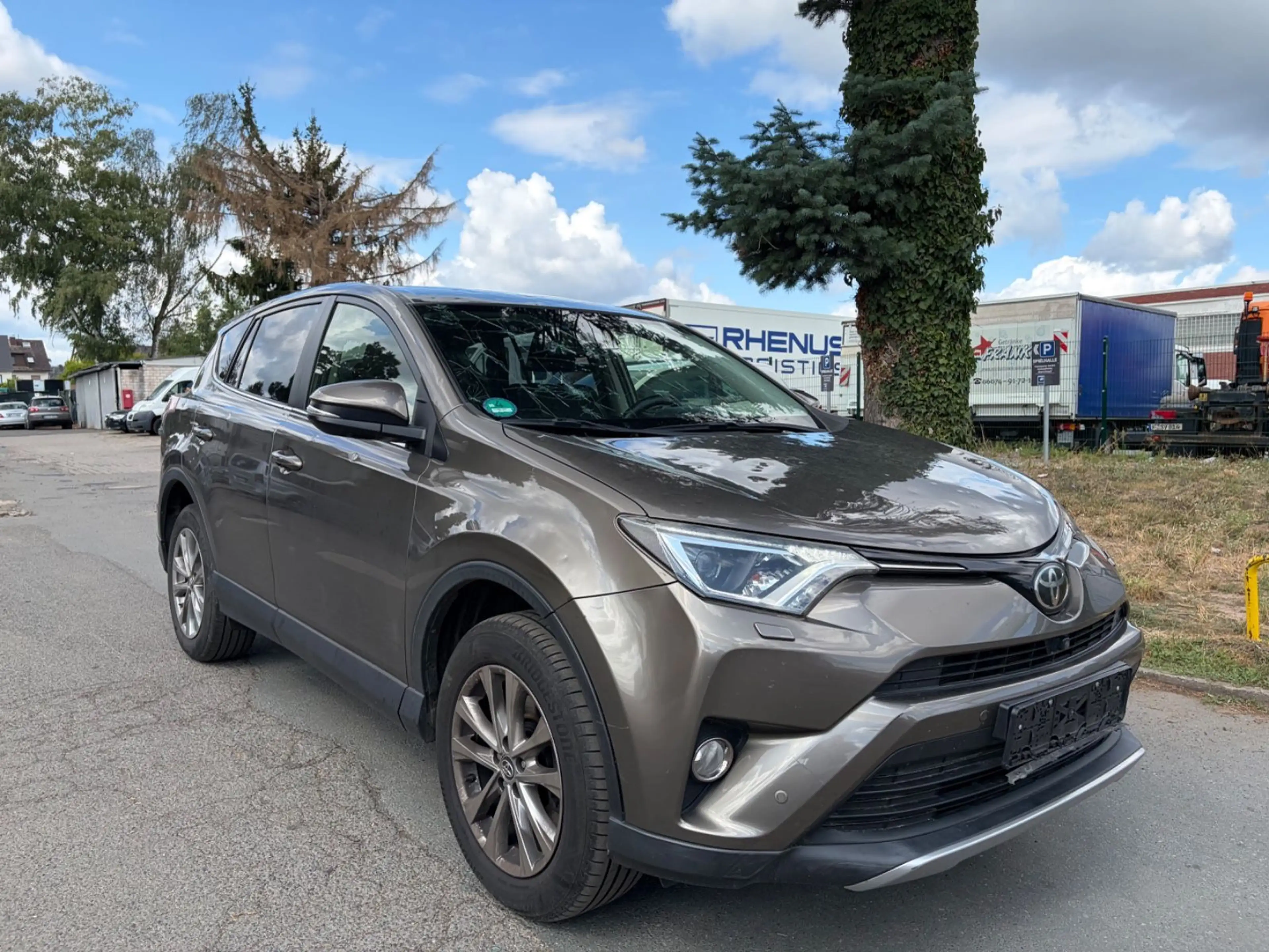 Toyota RAV 4 2,0-l-VVT-I 4x4 HAIL ! HAGEL