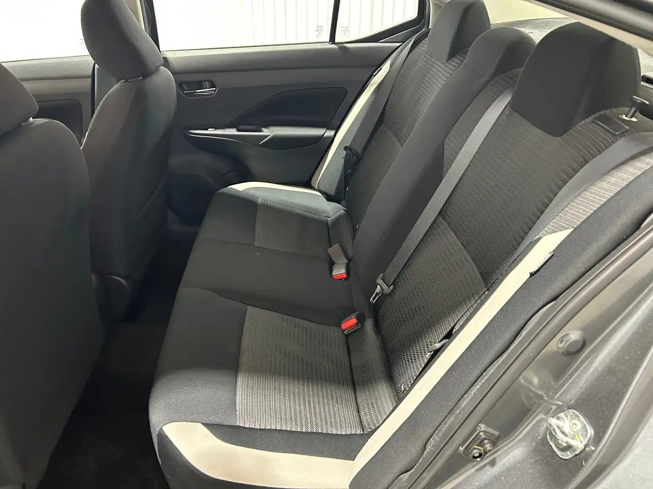Nissan Versa снимка Nissan Versa