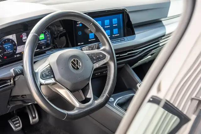 Volkswagen Golf view 14