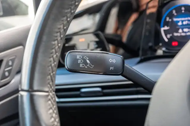 Volkswagen Golf view 29