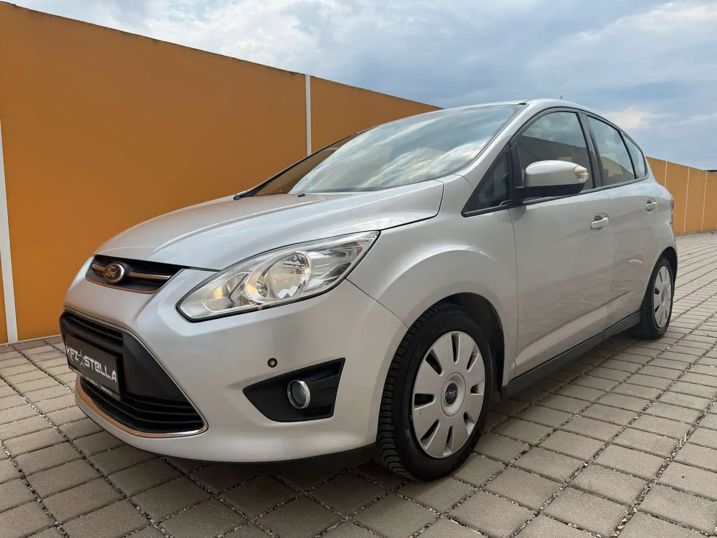 Ford C-Max C-MAX iconic 1,6 TDCi DPF iconic Grau - 1