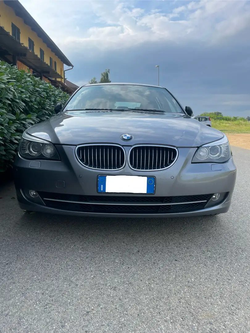 BMW 530 530xd Touring - 1