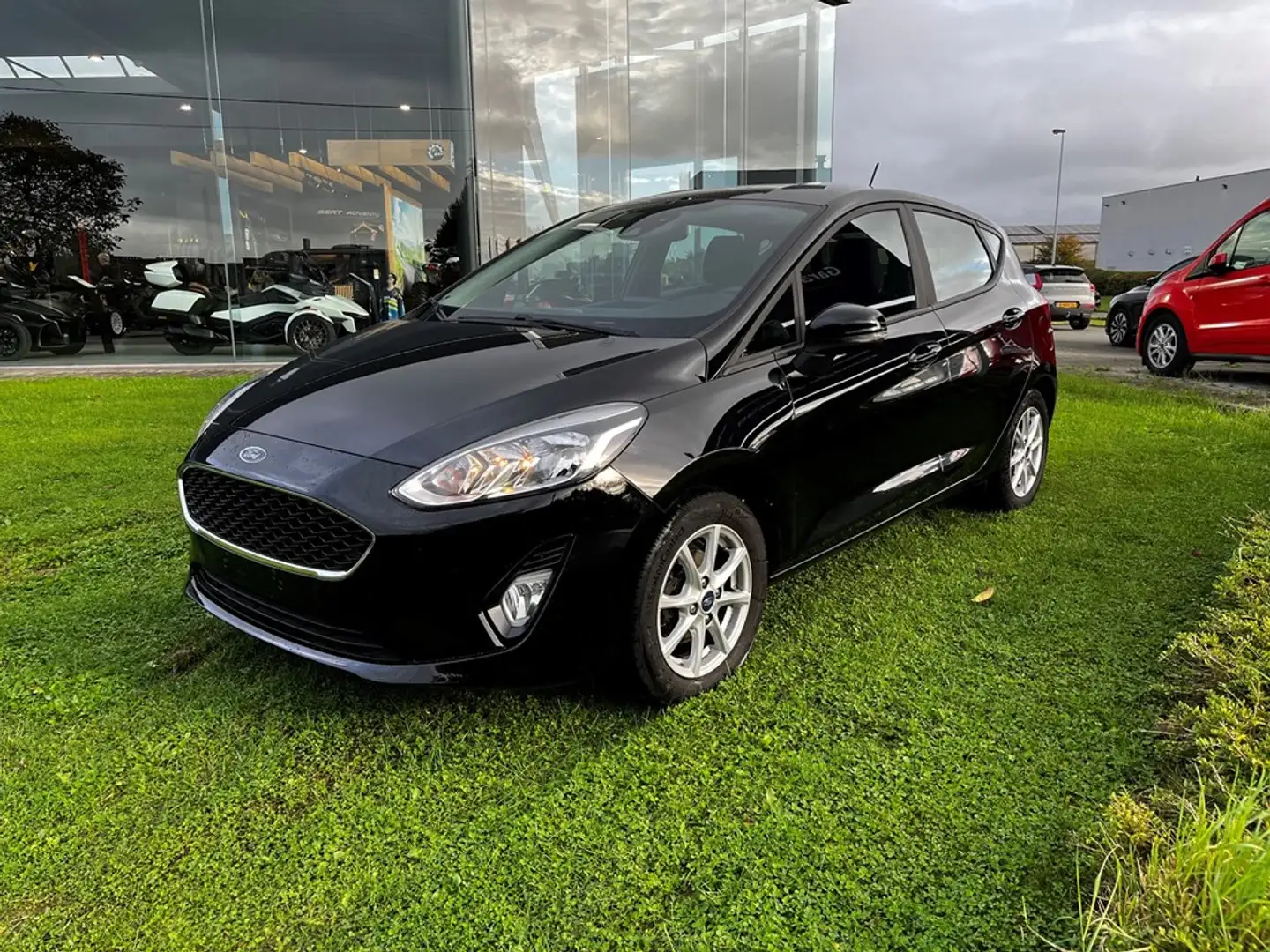 Ford Fiesta Trend 70pk Zwart - 2