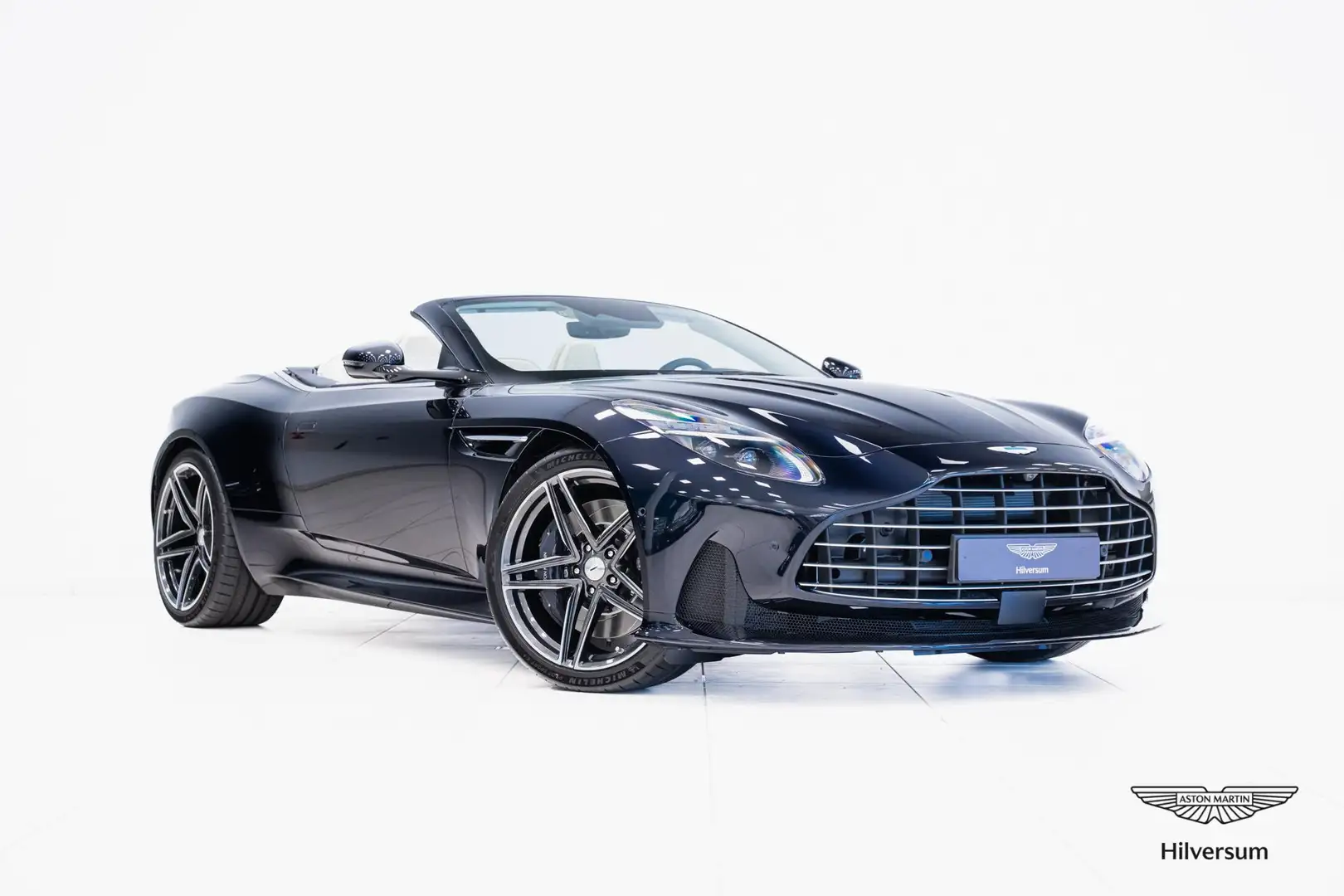 Aston Martin DB12 Volante NEW 2025 Blauw - 1