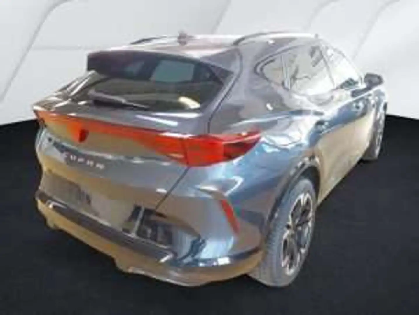 CUPRA Formentor 1.5 eTSI 110kW 7-Gang DSG*NAVI*KAM*ACC Gris - 2