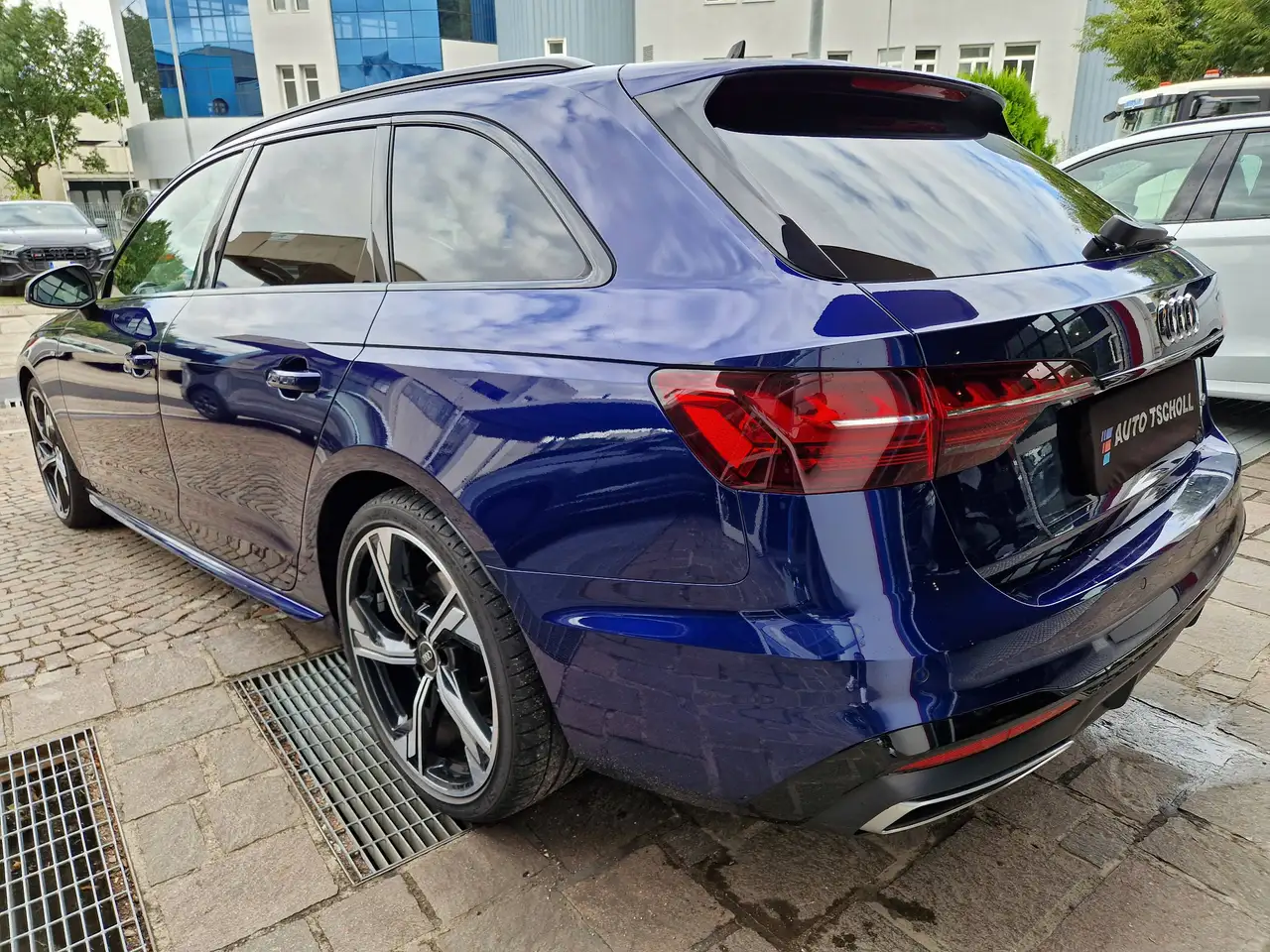 Audi A4 Avant. 2.0 Mild-Hybrid 40TDI quattro S line Matrix-LED S-tronic Head-Up 19" Navi DAB Euro6d, миниатюра 4