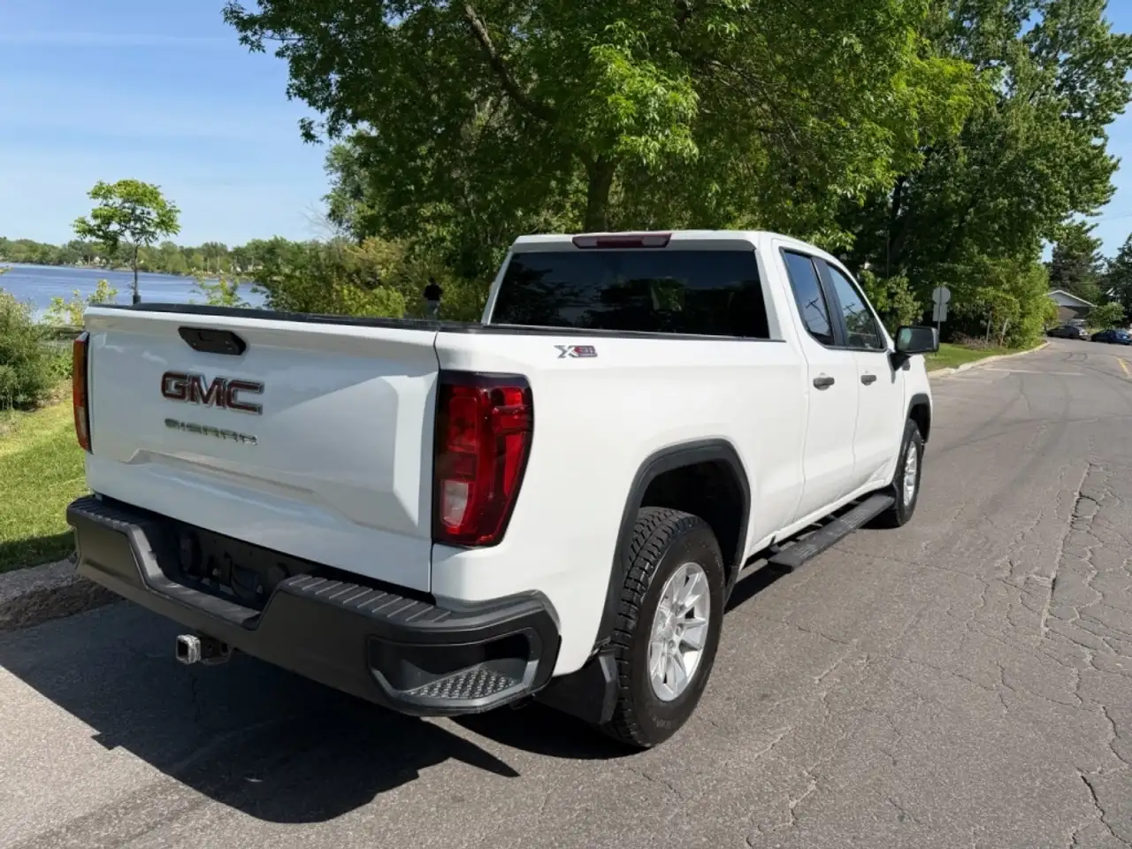GMC Sierra 1500 снимка GMC Sierra 1500