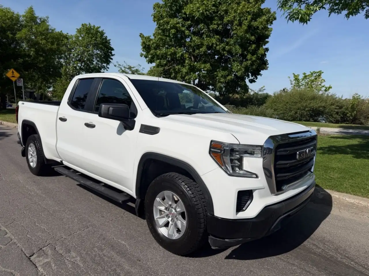 GMC Sierra 1500 снимка GMC Sierra 1500