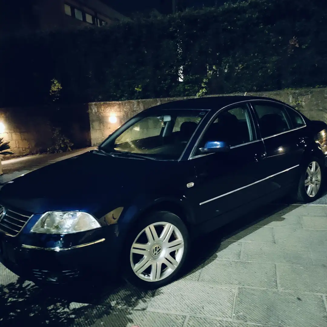 Volkswagen Passat Passat V 2000 Berlina 1.9 tdi Highline 130cv Blu/Azzurro - 1