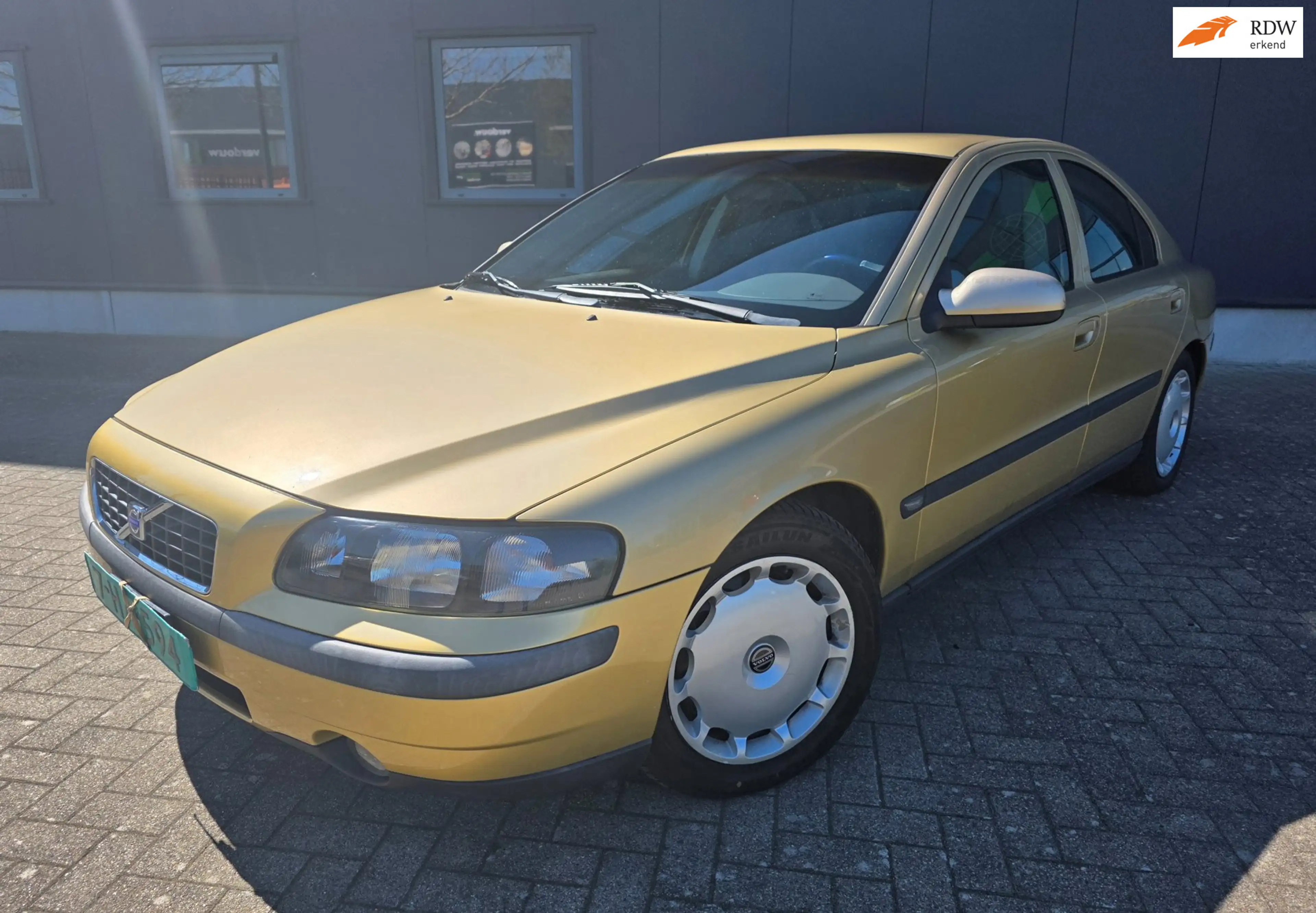 Volvo S60 2.3 T-5, AUTOMAAT, netto €4999, 4ver Youngtimer, b