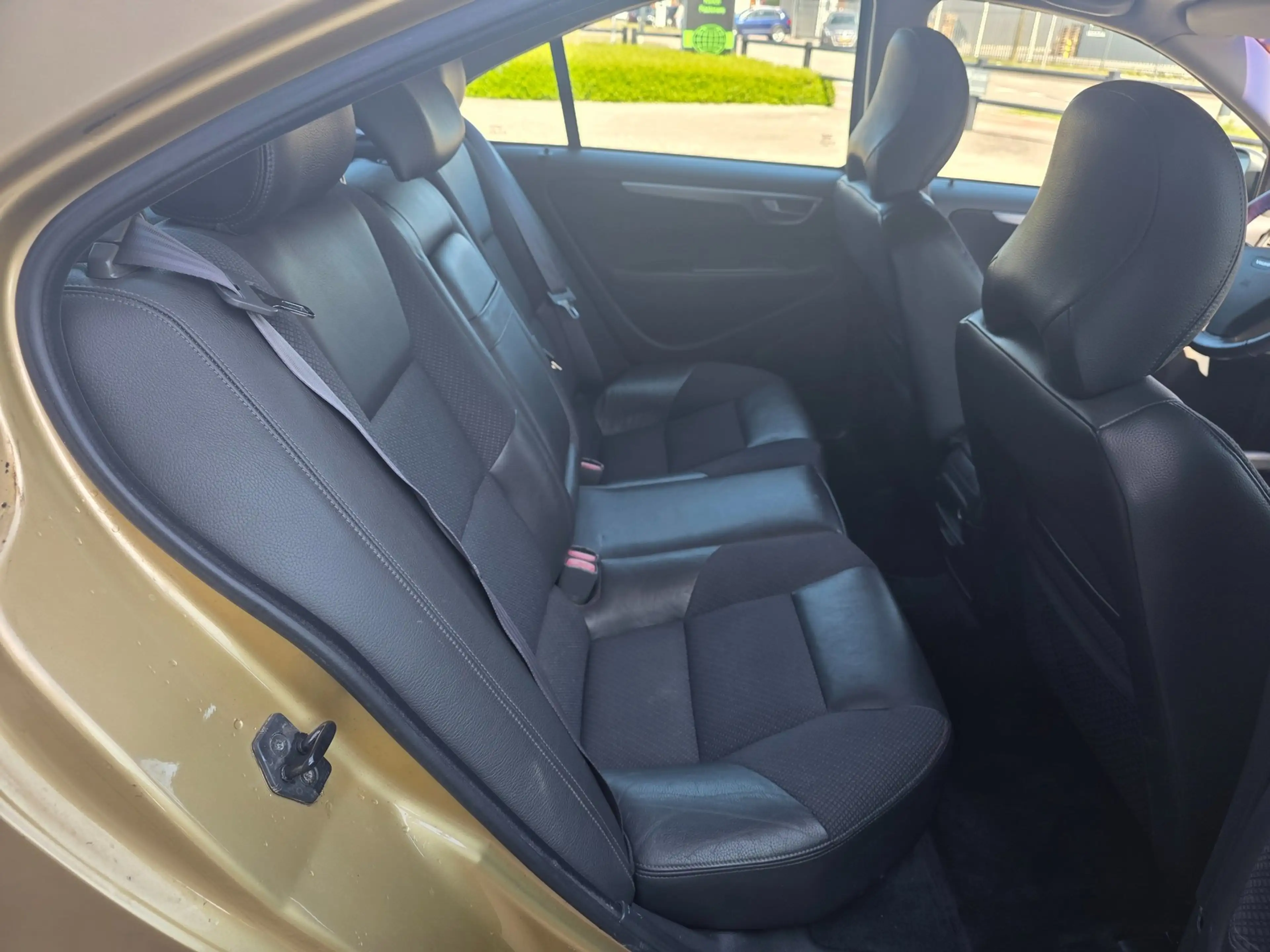 Volvo S60 2.3 T-5, AUTOMAAT, netto €4999, 4ver Youngtimer, b — photo 8