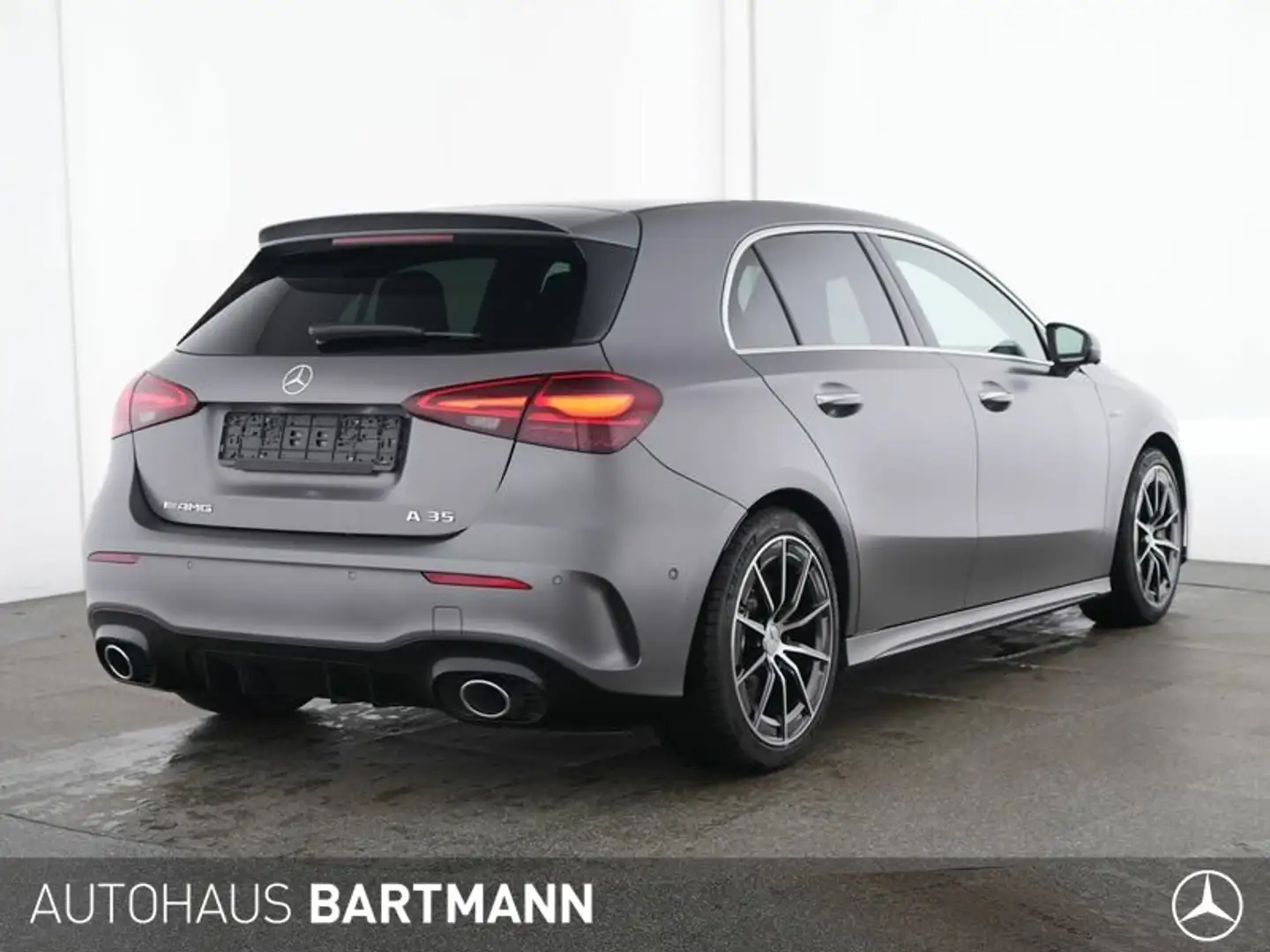 Mercedes-Benz A 35 AMG A 35 AMG 4M MULTIBEAM+SOUND DISTRO+PANO+MEMORY+ Grau - 2