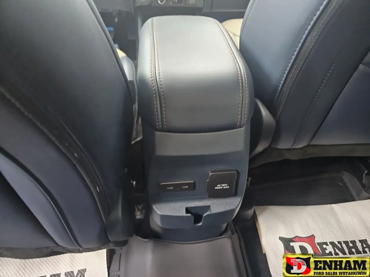 Ford Maverick снимка Ford Maverick