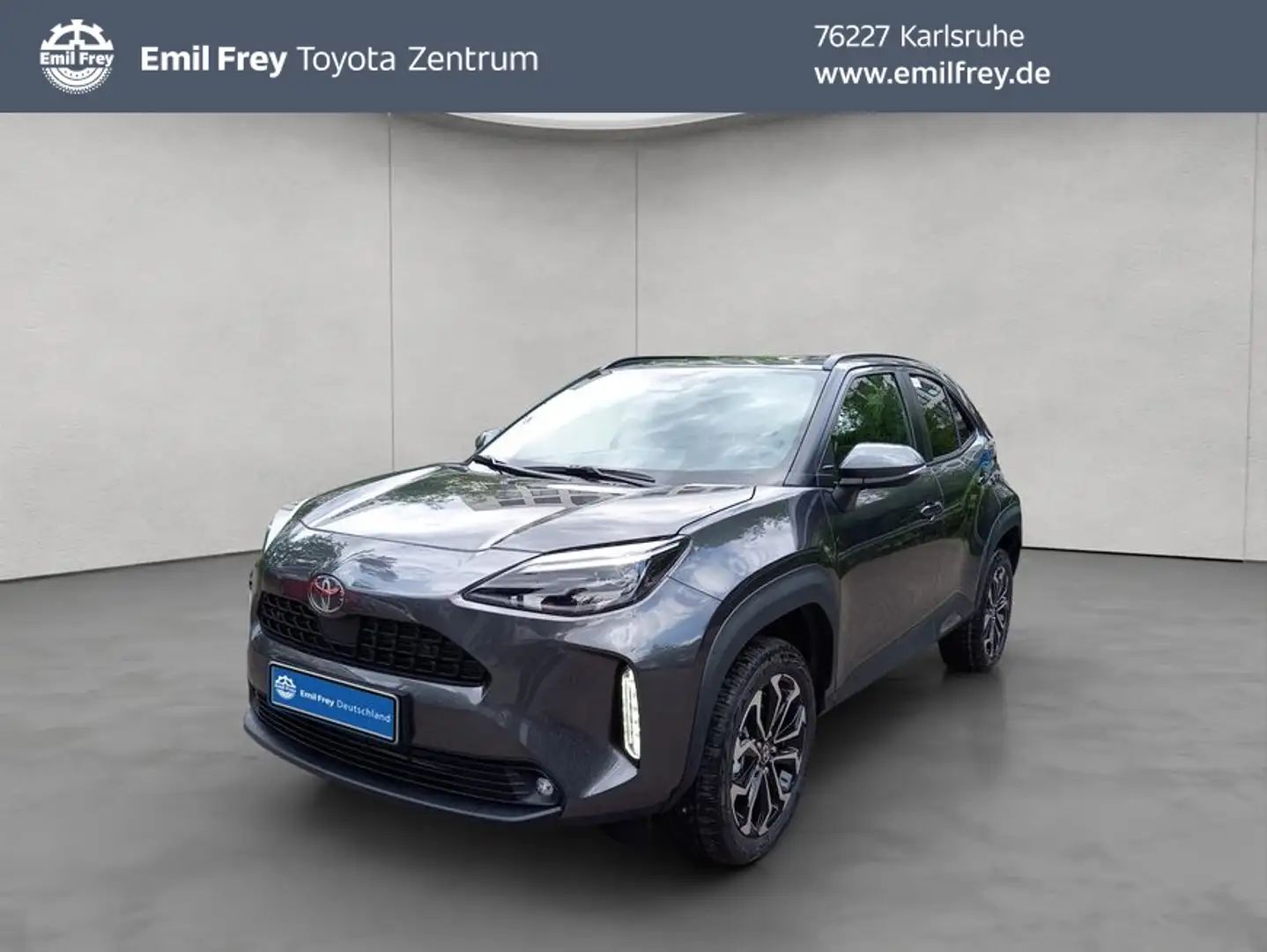 Toyota Yaris Cross Hybrid 130 1.5 VVT-i Teamplayer 68 kW, Grijs - 1