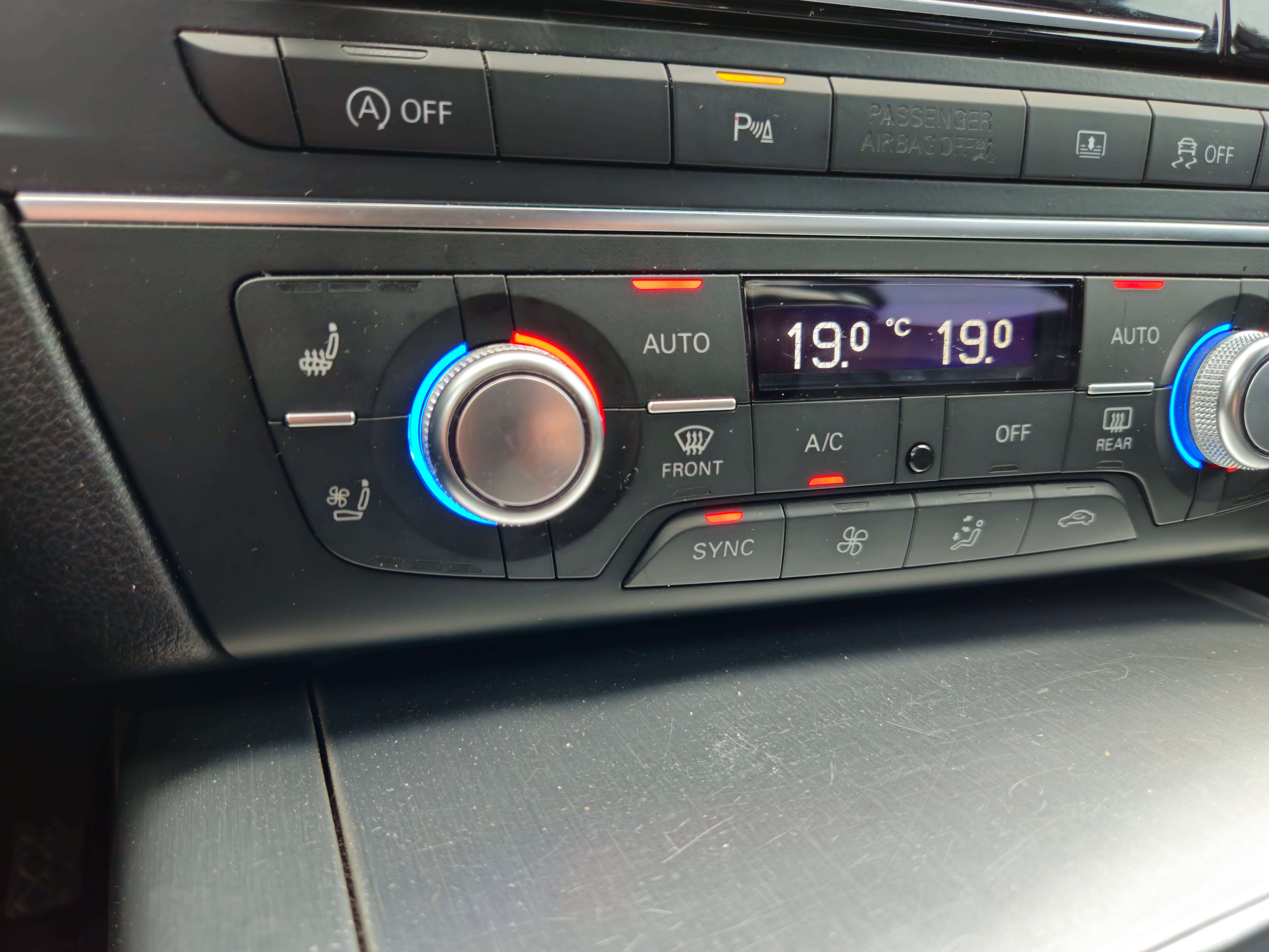 2015 Audi A6 Prestige thumb 7