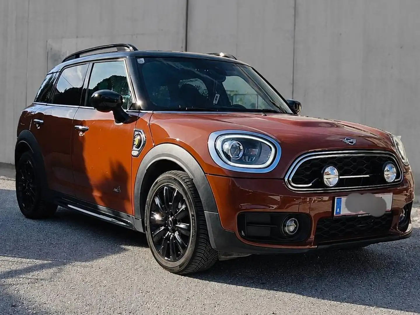 MINI Cooper Countryman MINI Countryman Cooper Hybrid SE ALL4 Aut. PICKERL NEU - REIFEN NEU Braun - 2