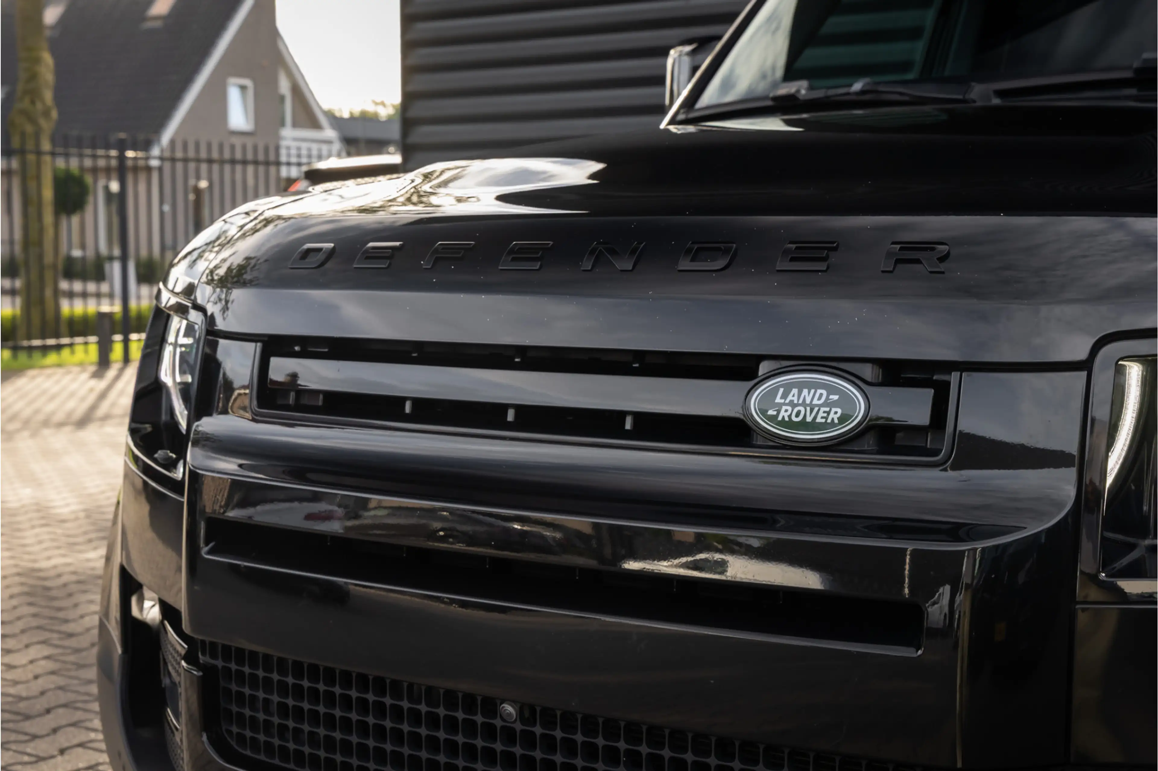 Land Rover Defender 3.0 D250 110 SE Commercial - Standkachel - Black P — photo 26