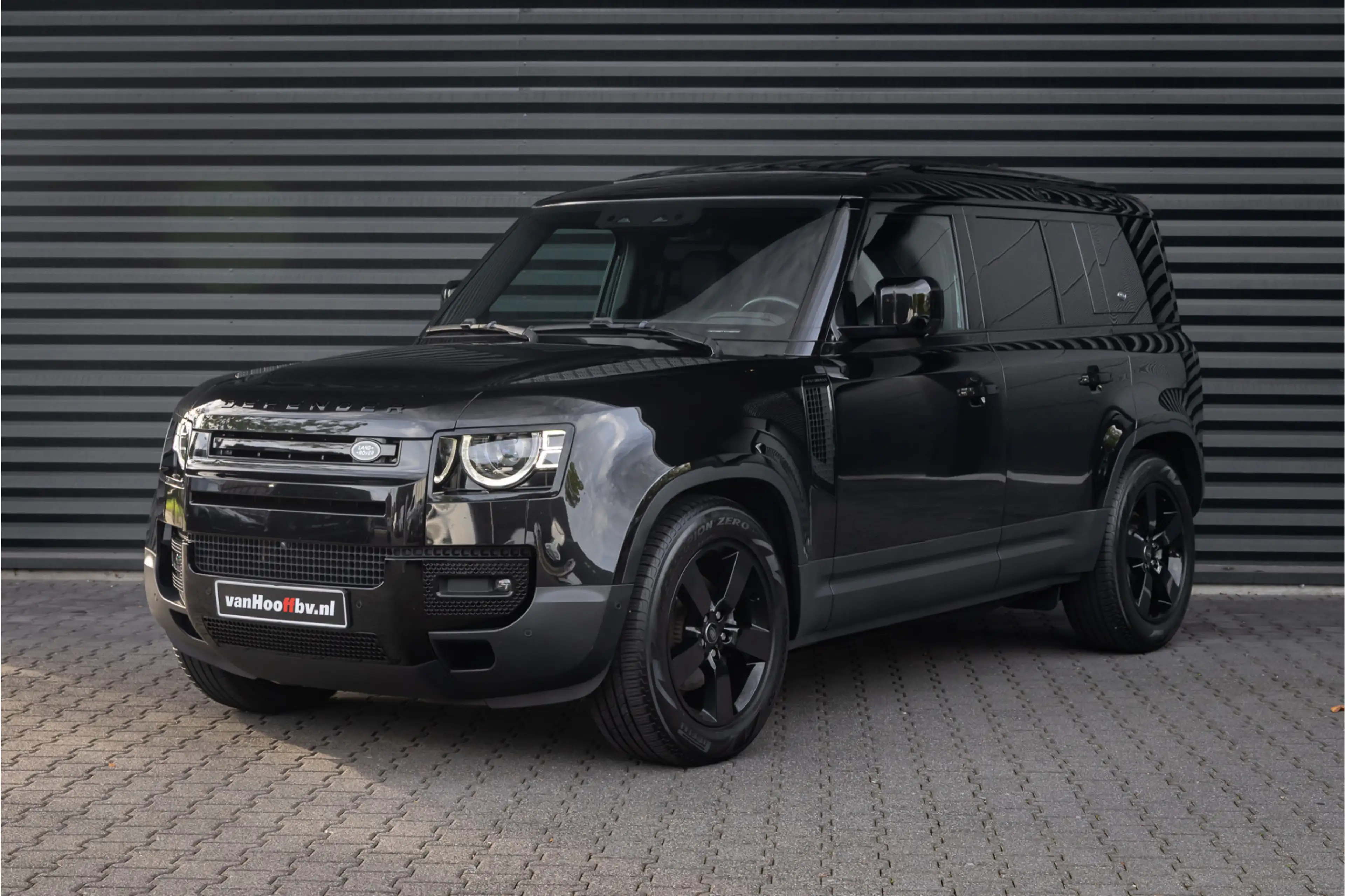 Land Rover Defender 3.0 D250 110 SE Commercial - Standkachel - Black P