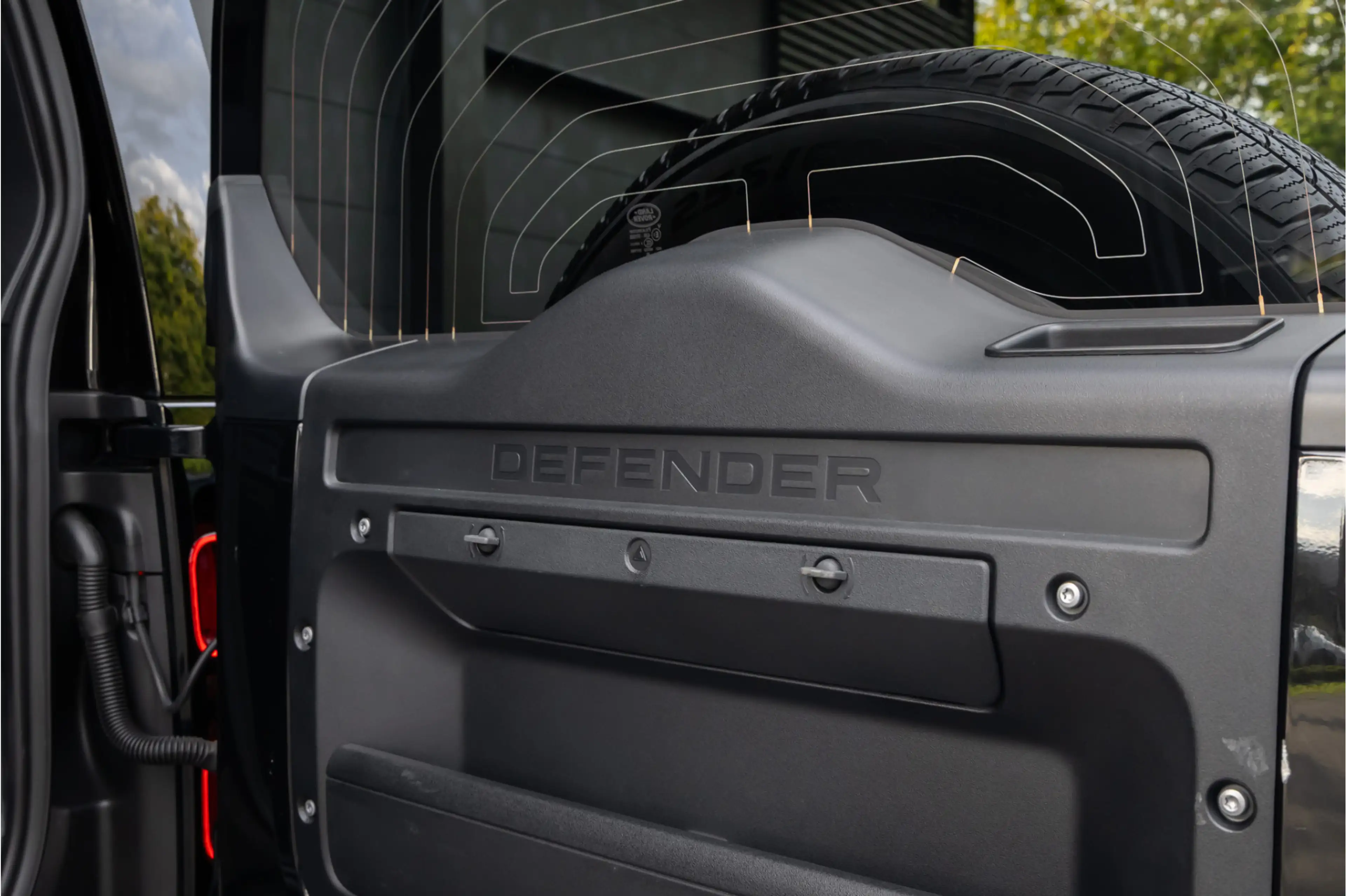Land Rover Defender 3.0 D250 110 SE Commercial - Standkachel - Black P — photo 33
