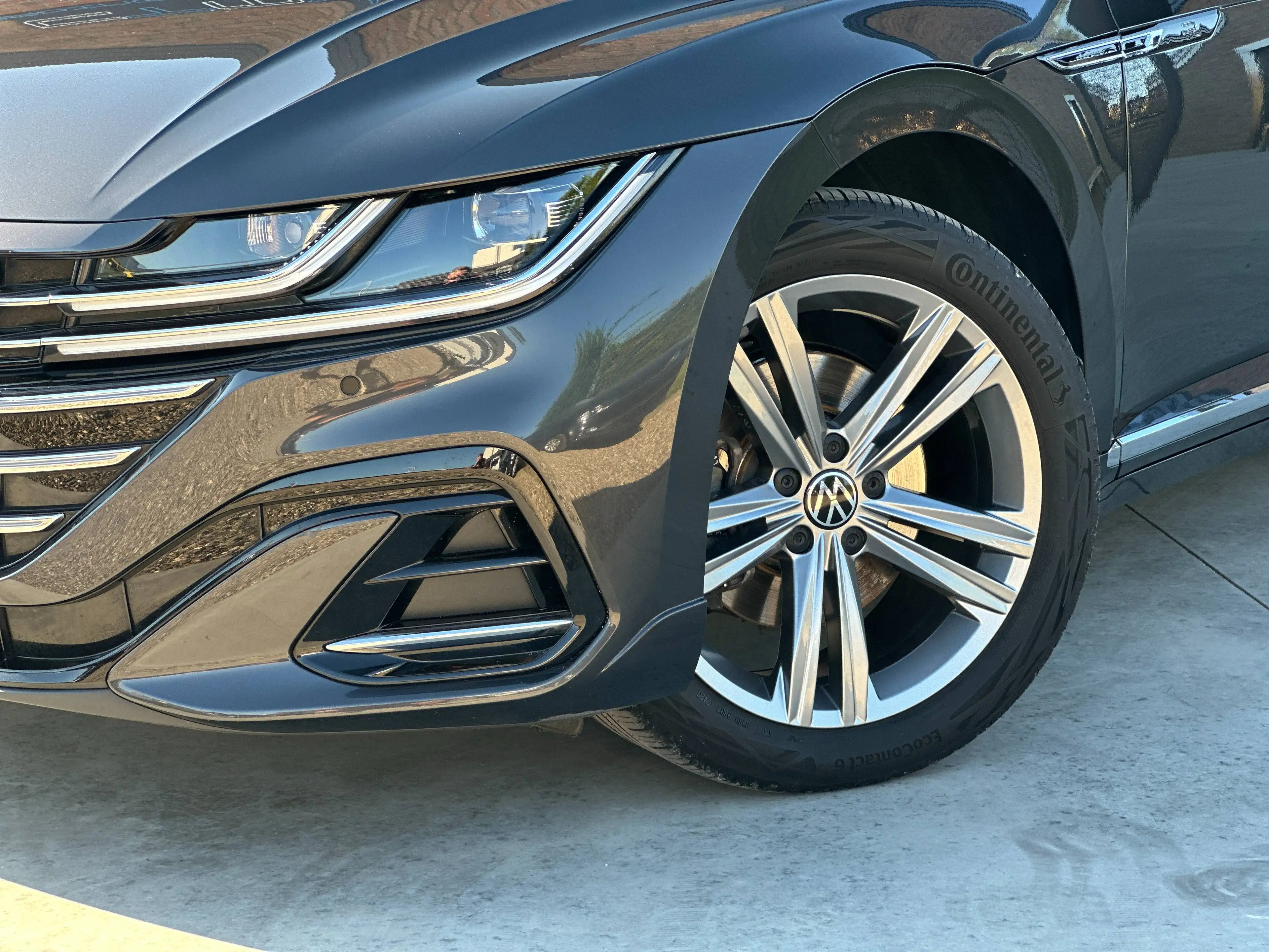 Volkswagen Arteon Shooting Brake eHybrid 1.4TSi R-Line DSG — photo 9