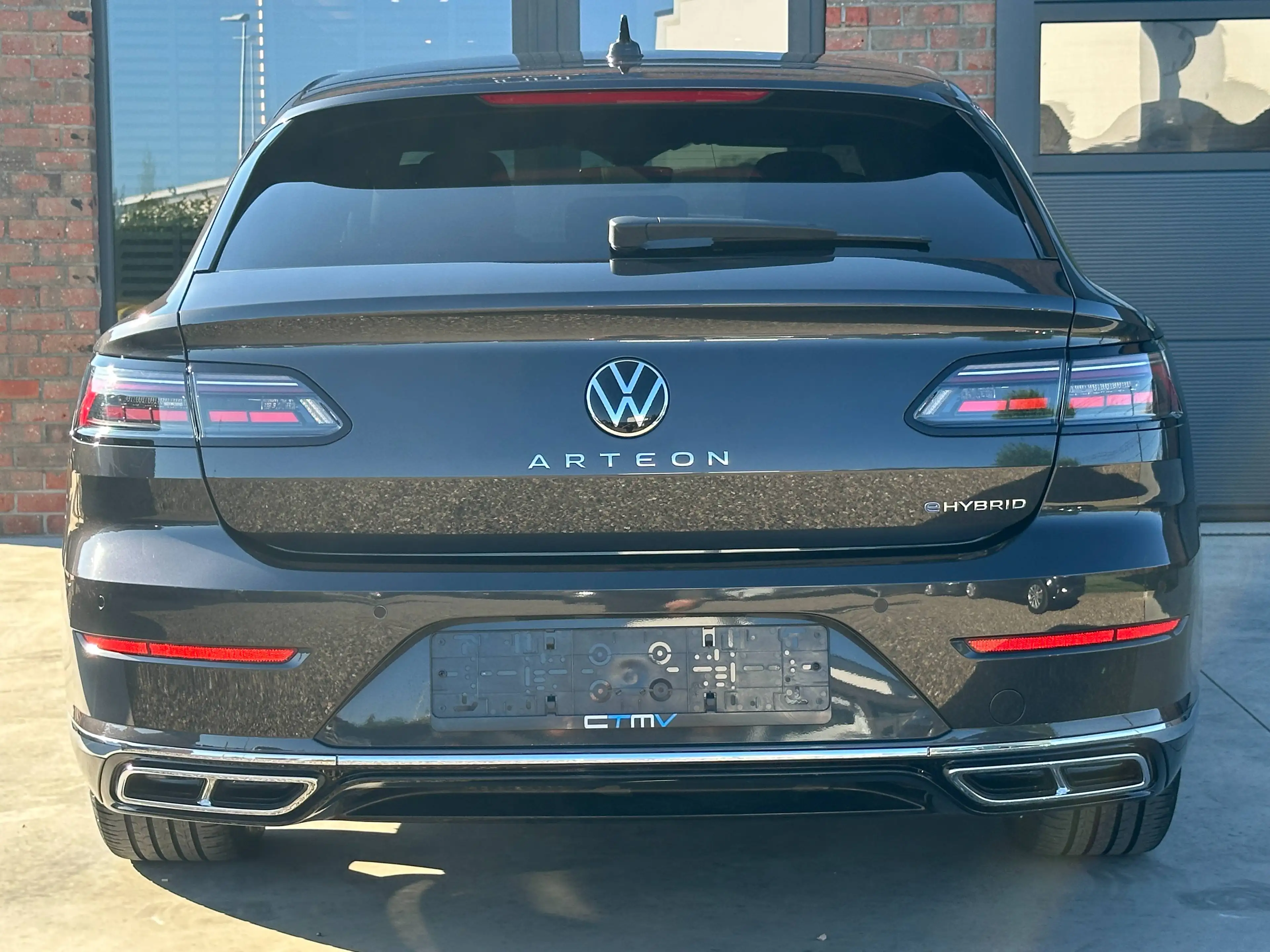 Volkswagen Arteon Shooting Brake eHybrid 1.4TSi R-Line DSG — photo 8